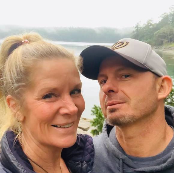 Meet your Posher, Gina - Picture 1 of 1